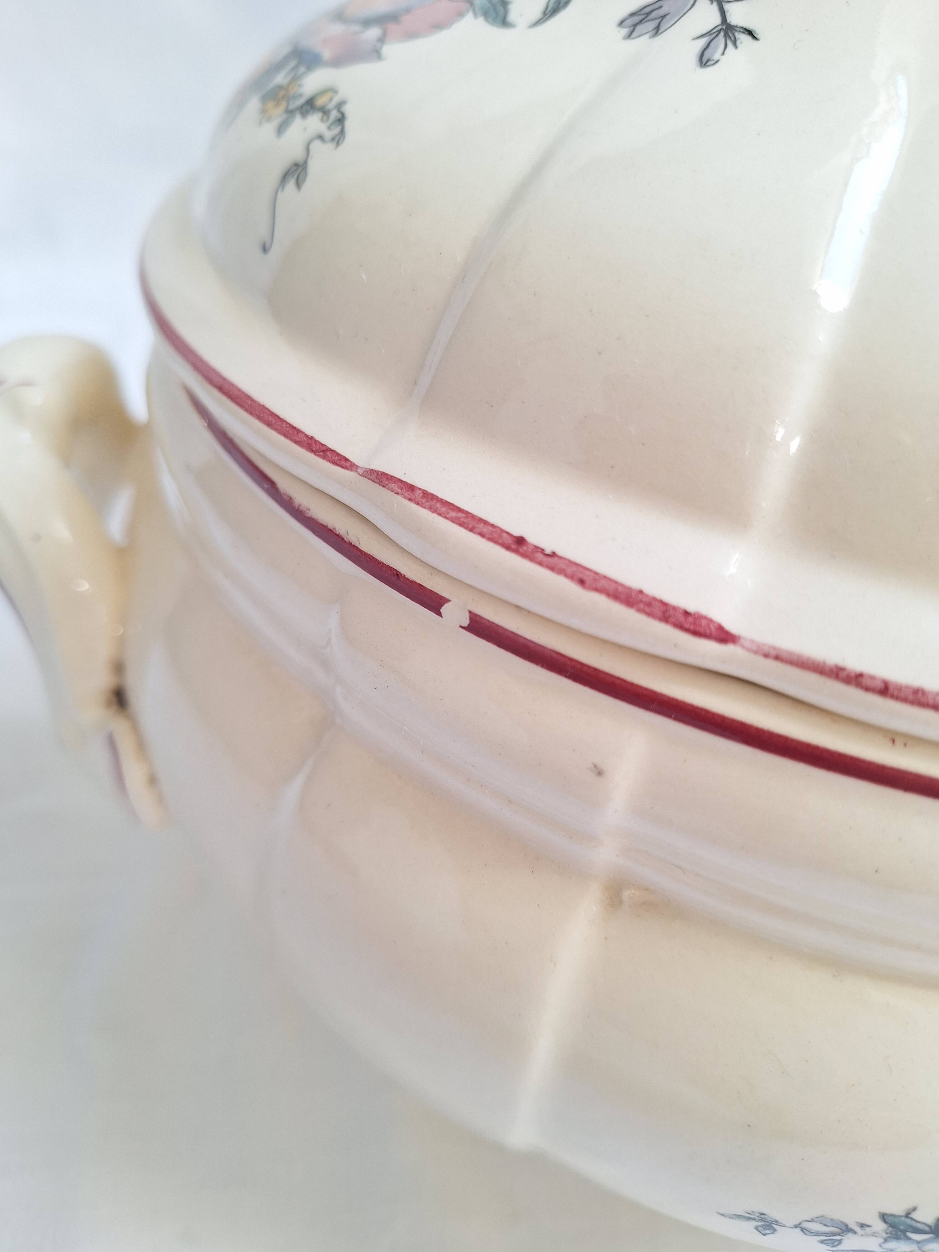 Soup tureen Digoin Sarreguemines Model Lorraine
