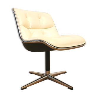Charles Pollock's swivel armchair for Knoll, 1970