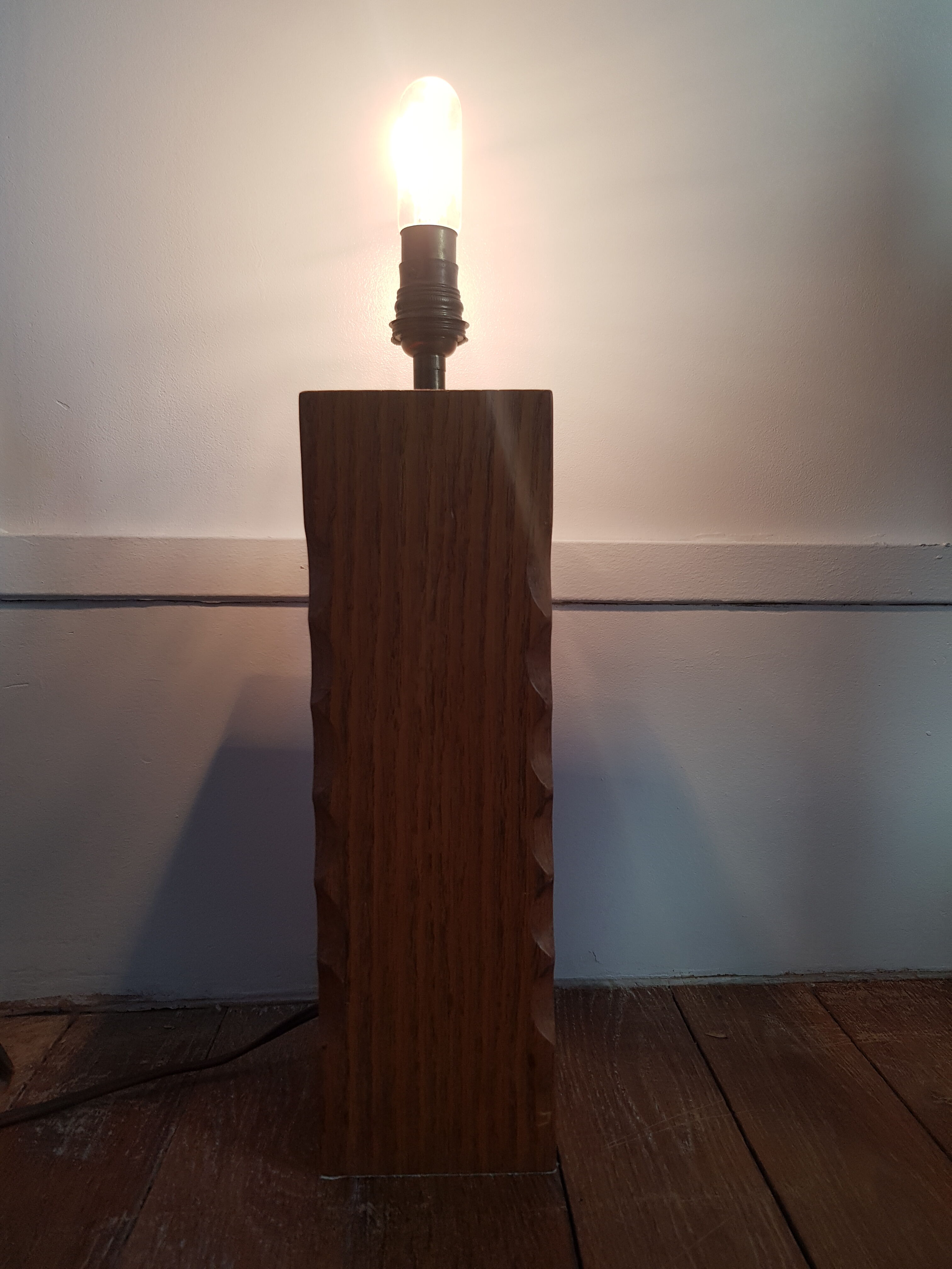 Wooden lamp foot
