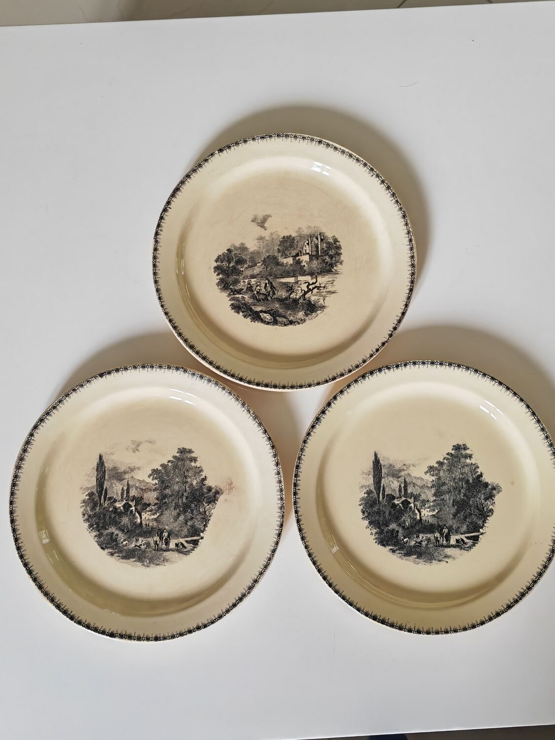 Boch la Louviere plates