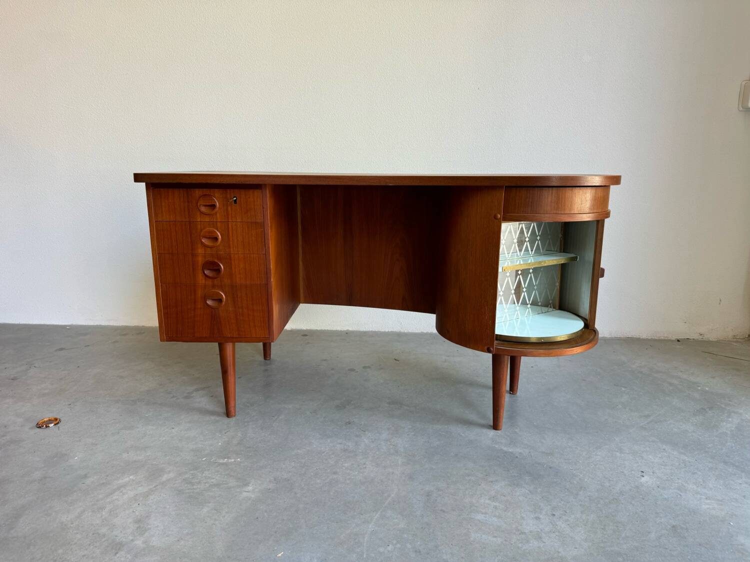 Vintage desk Kai Kristiansen with bar
