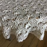 Nappe ancienne au crochet