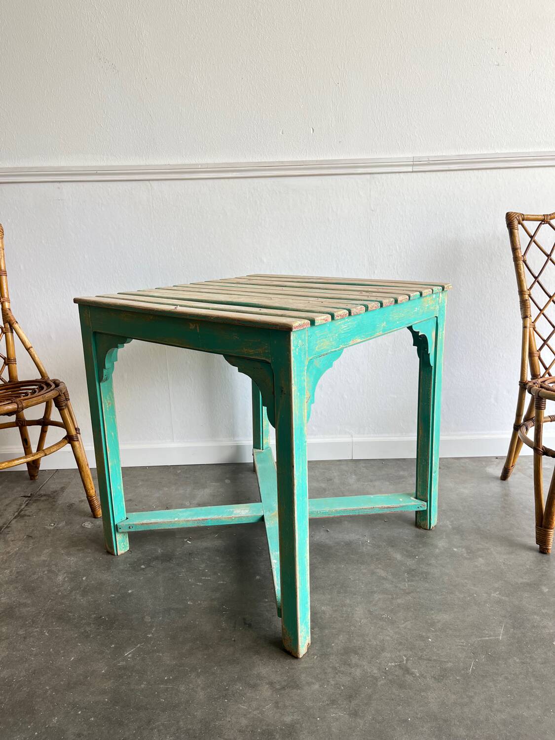 Table patine turquoise