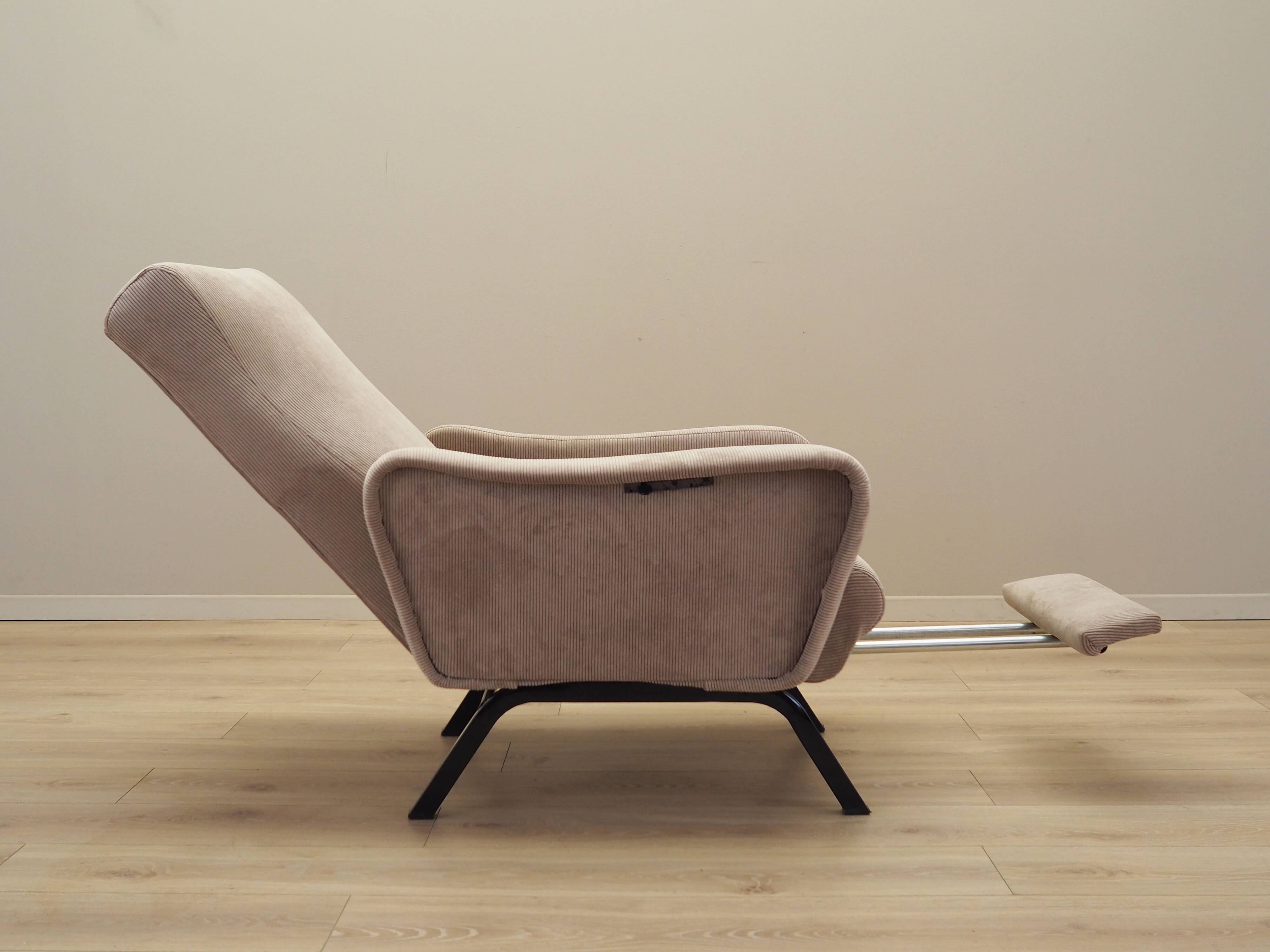 Adjustable armchair, Italian design, 1970s, production: Italy
