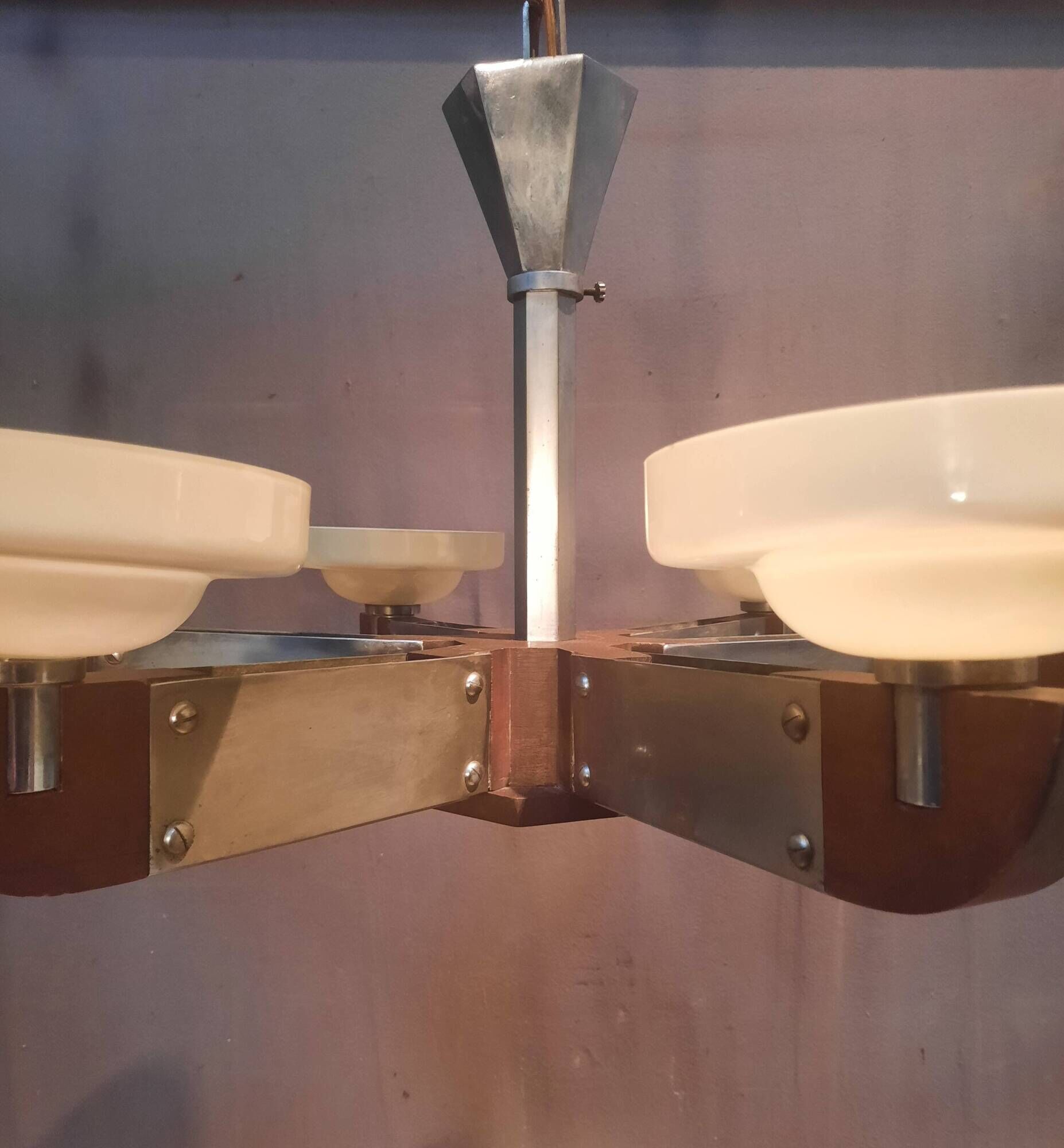 Mid-twentieth century modernist lustre