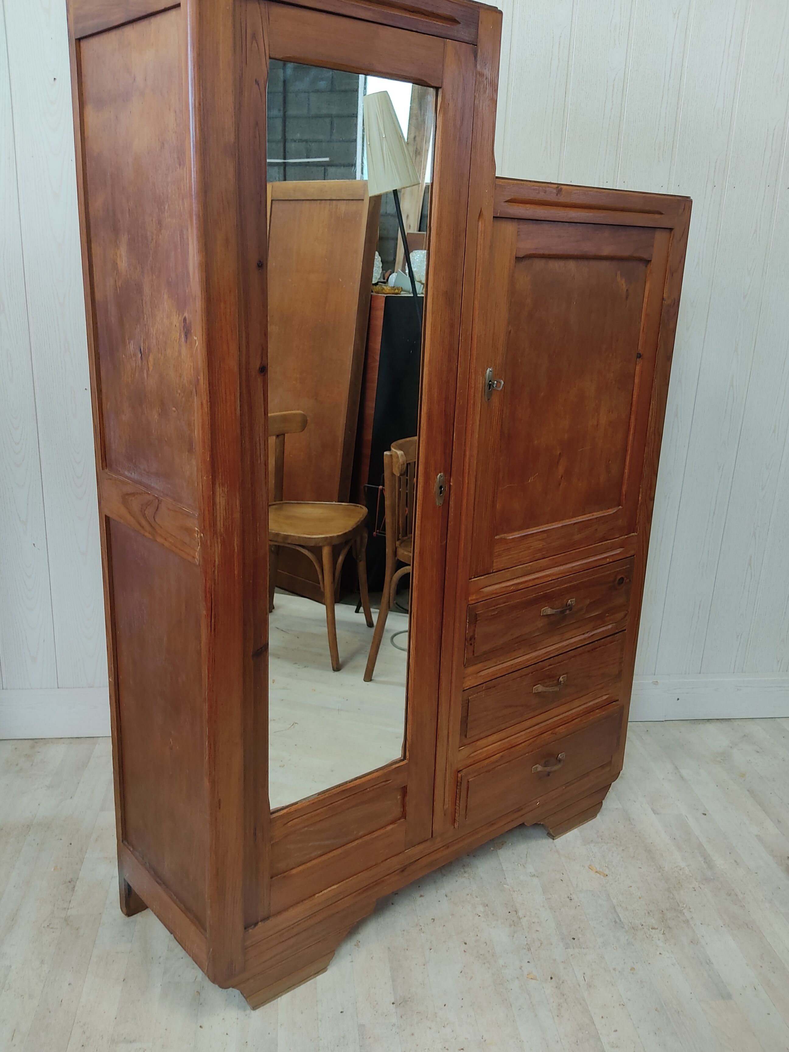 Vintage asymmetric cabinet