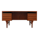Bureau en teck, design danois, années 1960, designer : Vald Mortensen, production : Odense