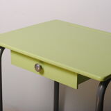 Green child office with his stool