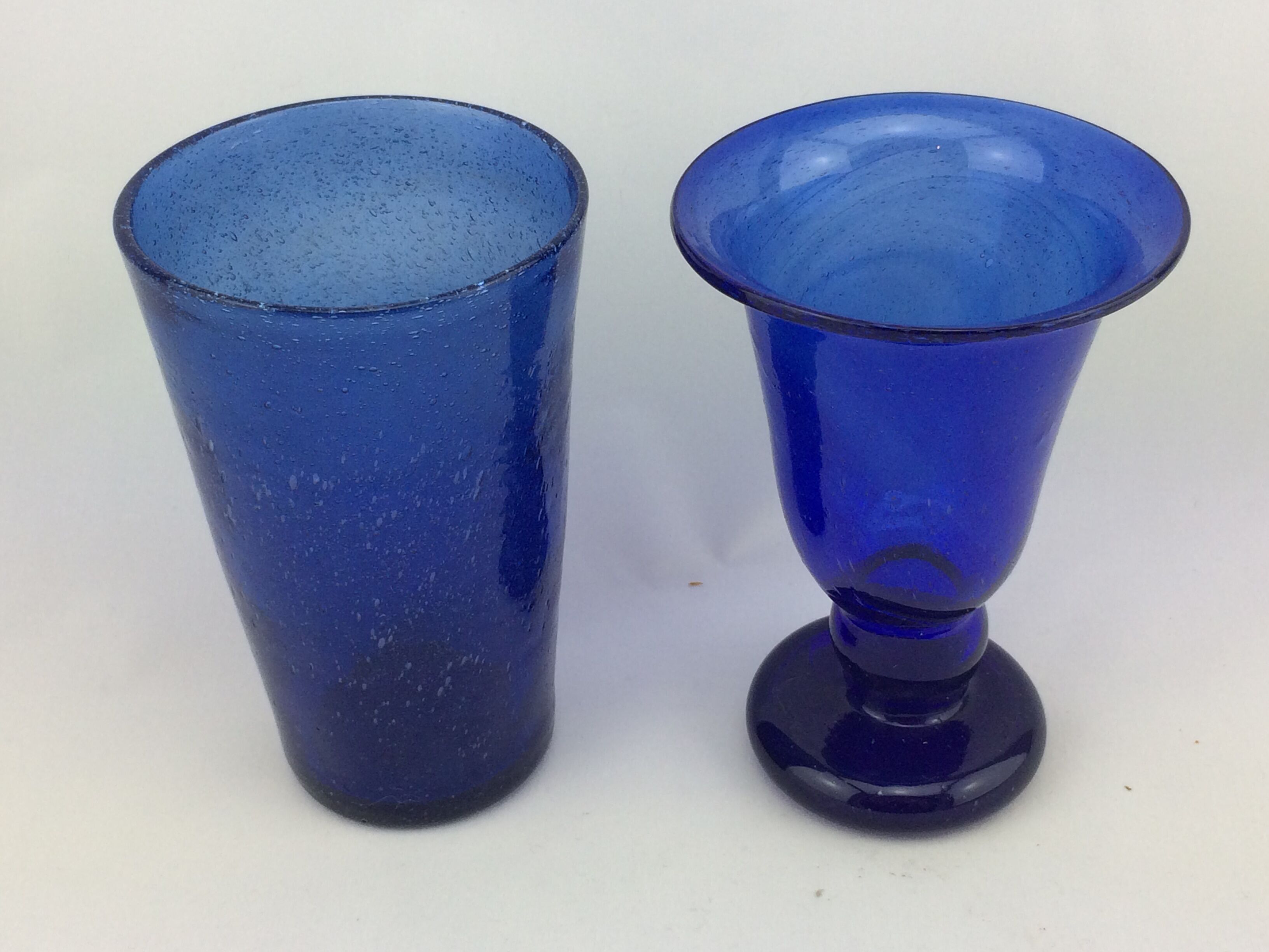 Batch glass bubble of biot blue foot and cup