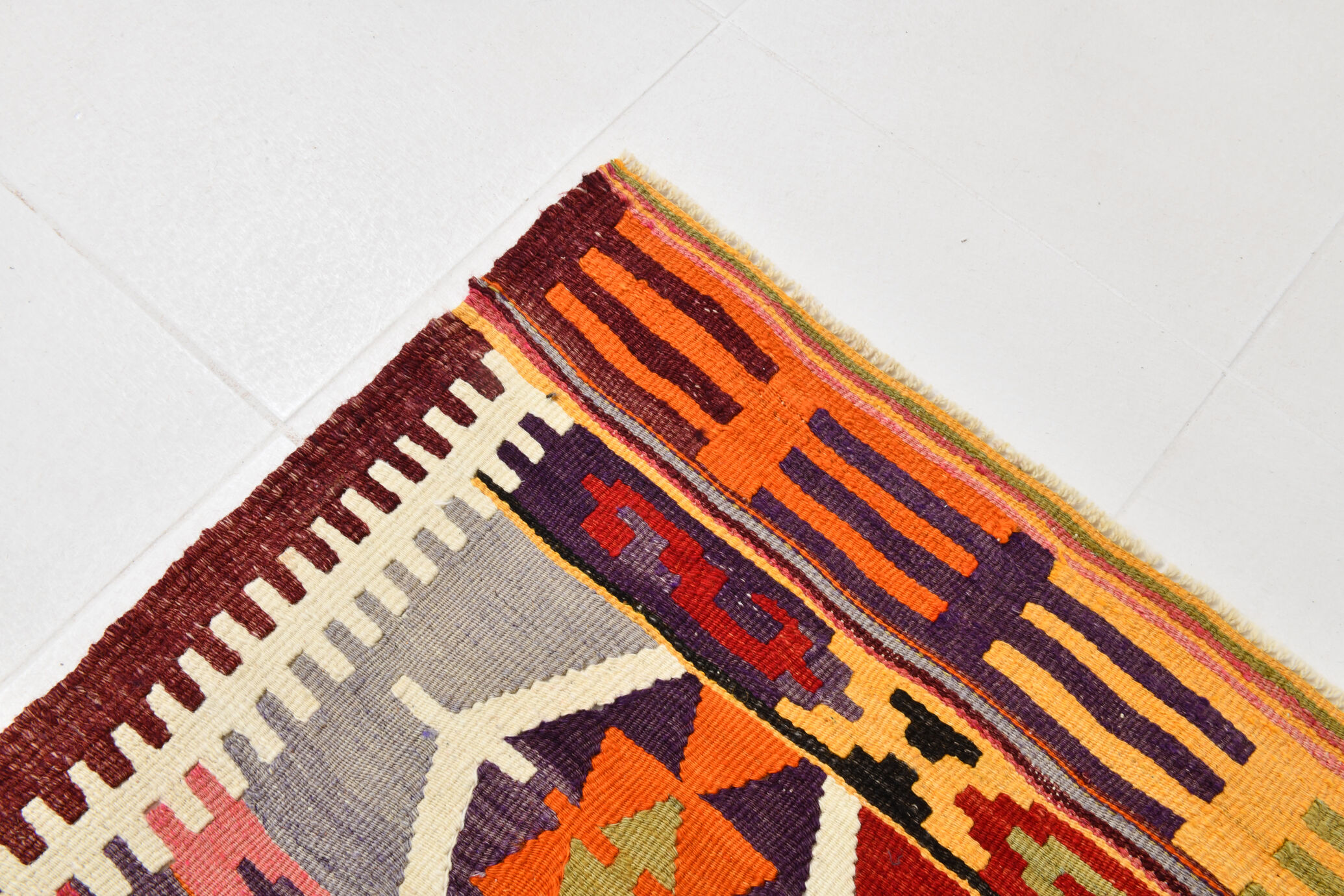 5x7 bold colorful kilim rug, 155x220cm