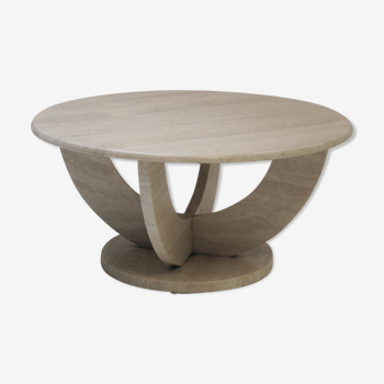 Round coffee table in travertine