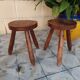 Paire de tabourets tripode en bois vintage