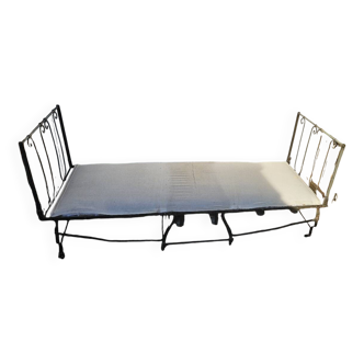 Lit pliable en fer forgé
