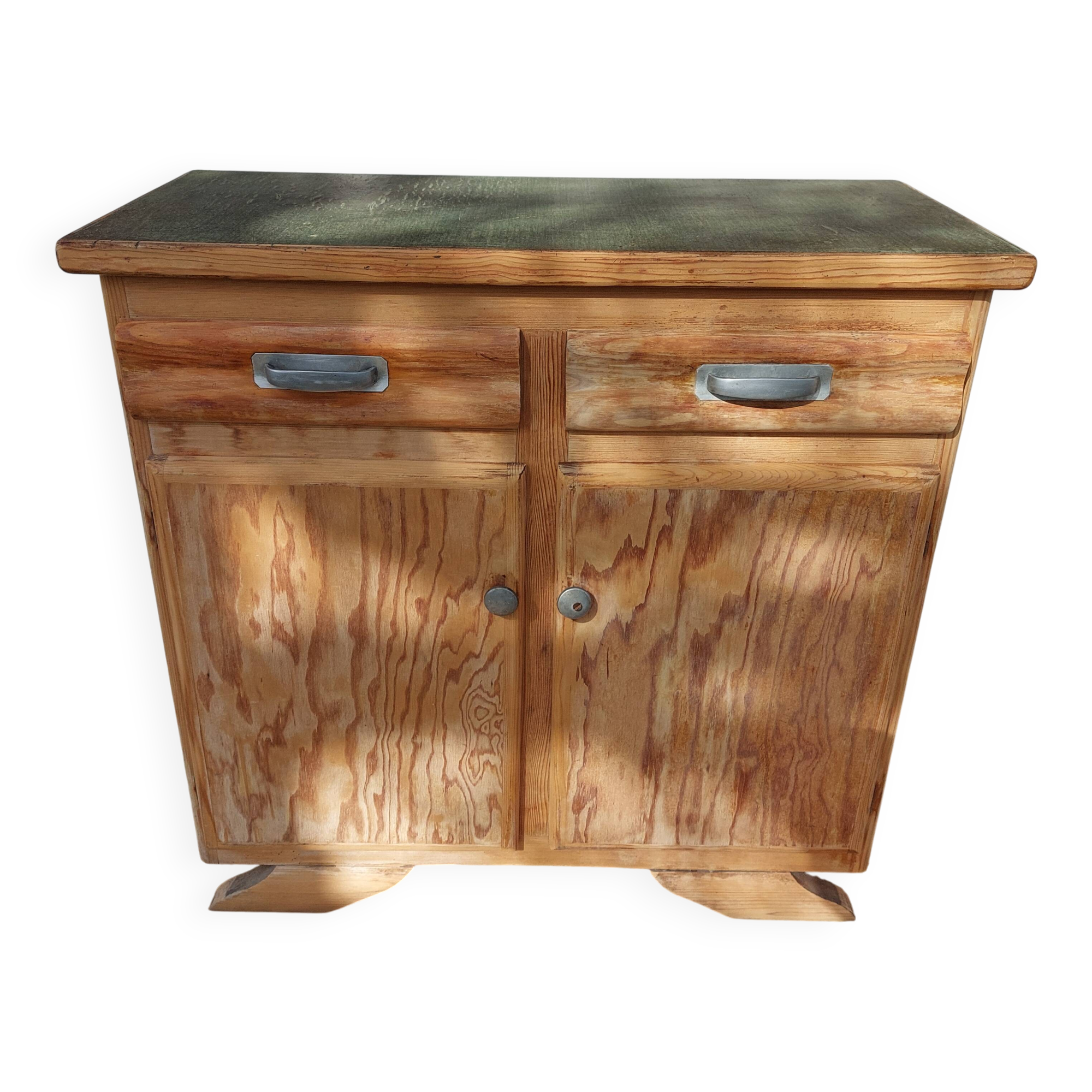 Mado Poncé buffet