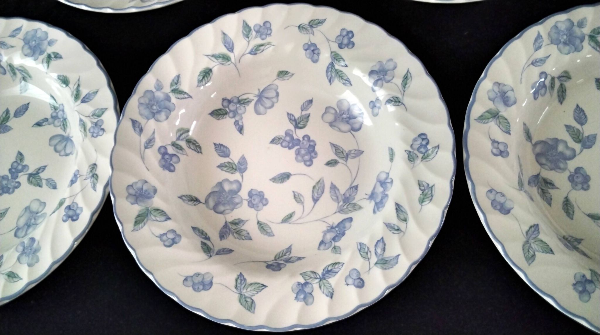 5 Assiettes creuses Porcelaine Anglaise Barratts