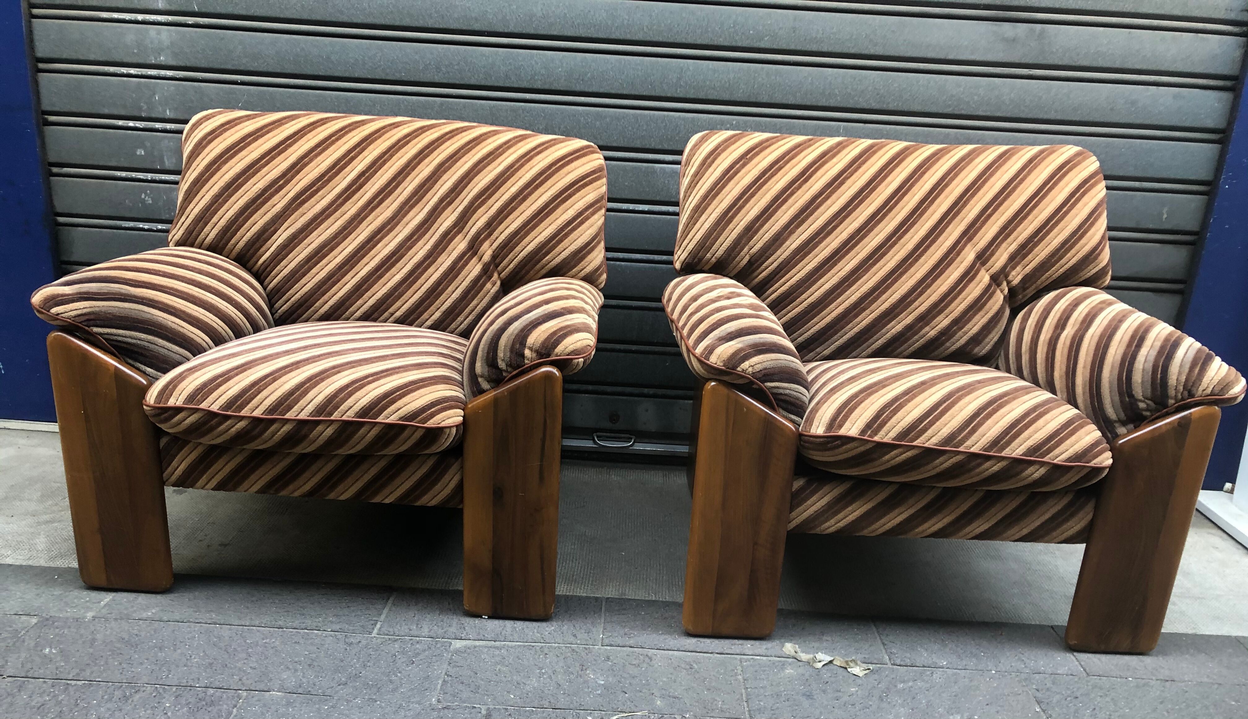 Pair of Sapporo armchairs for 1970s 1970s Mobile Girgi