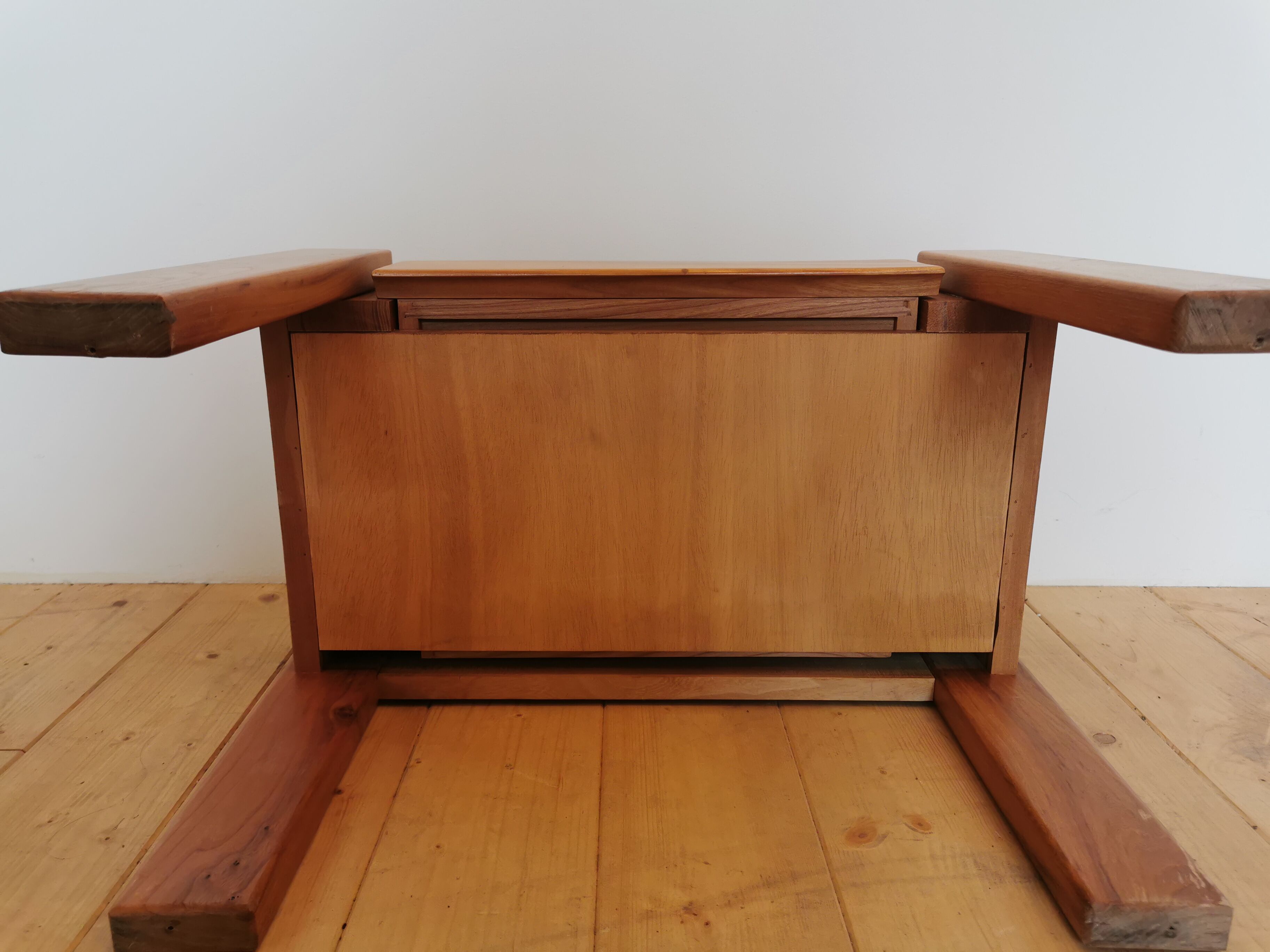 Paire de chevets en orme Maison Regain
