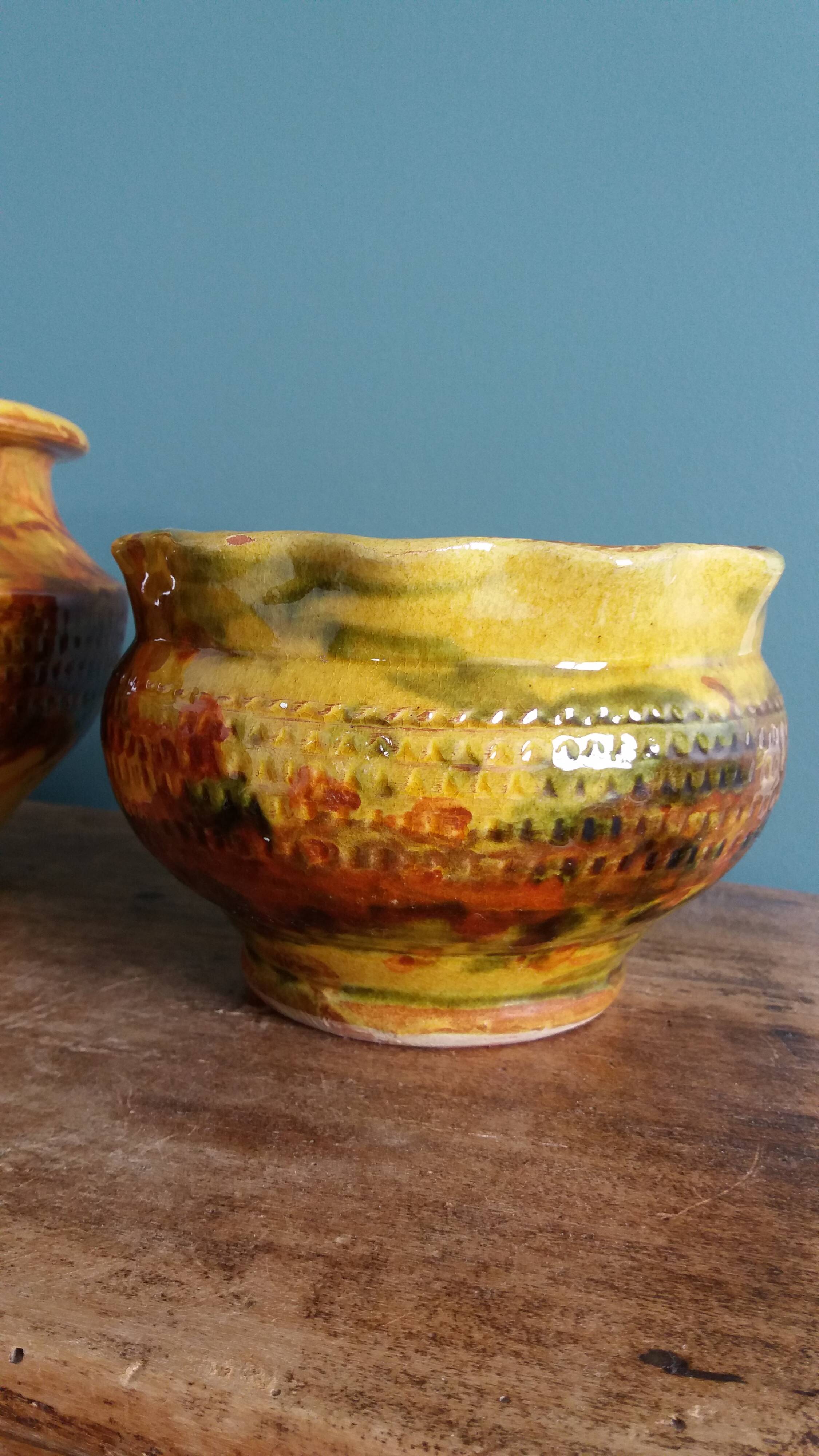 Flower pots, Provençal pottery in glazed terracotta.