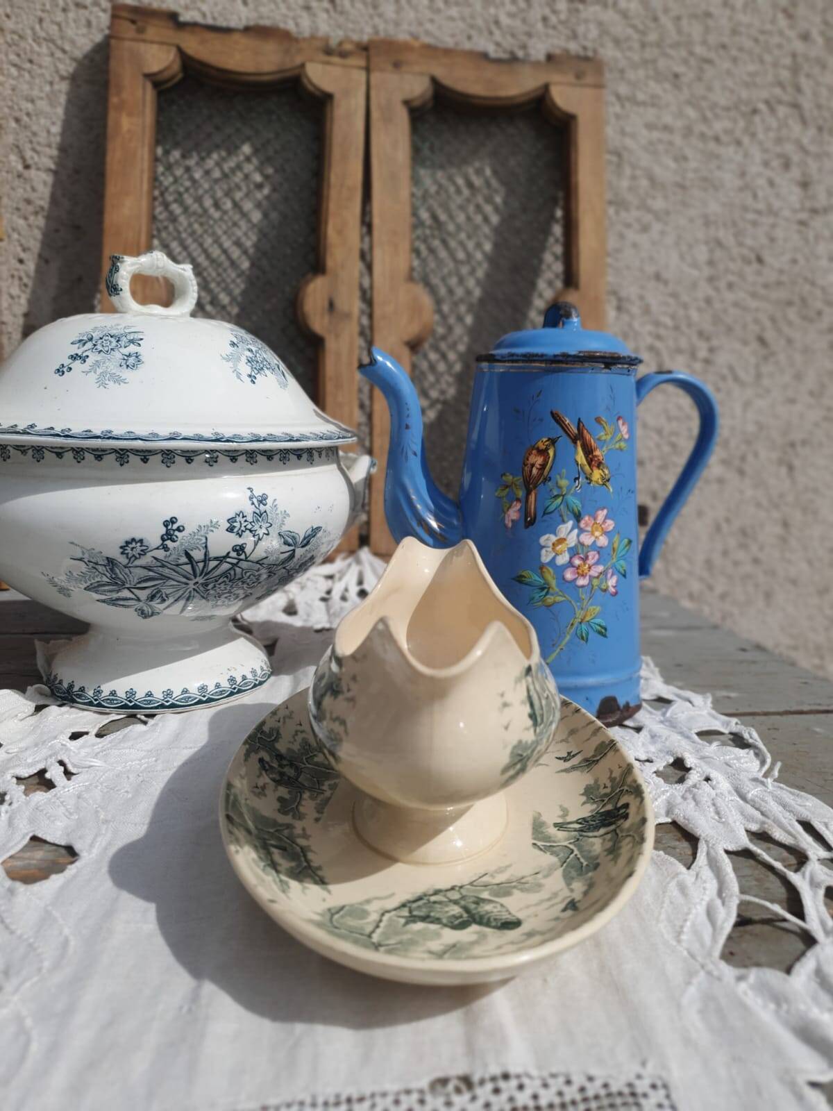 Snow gravy boat sarreguemines u& cie