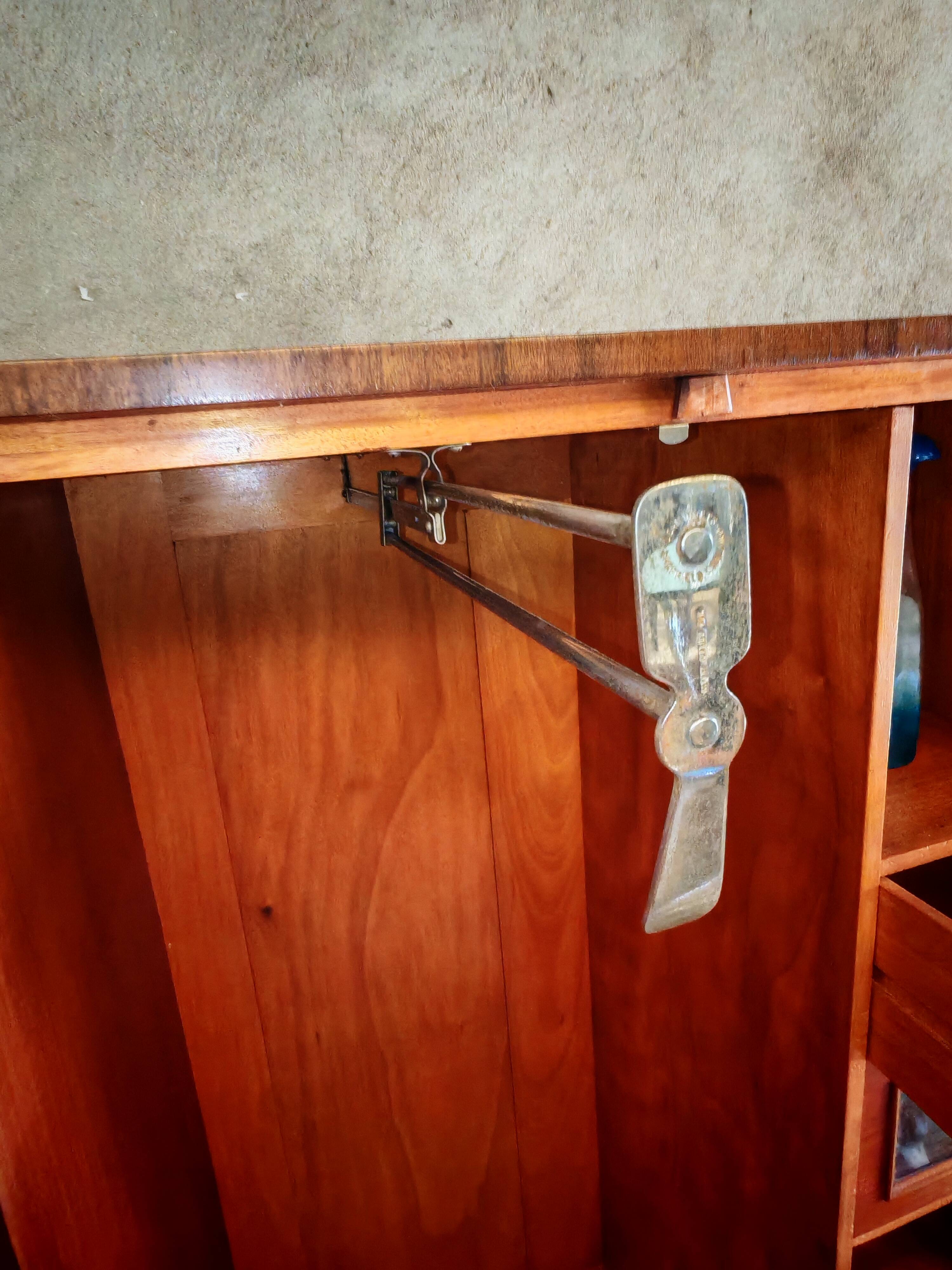 Armoire cabine, de voyage, penderie anglaise
