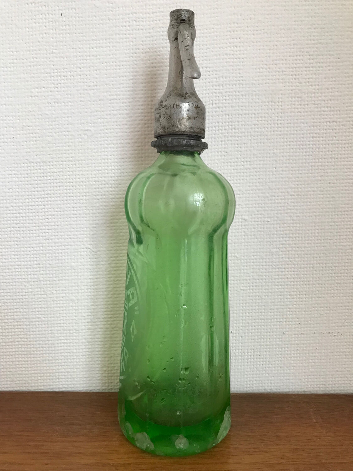 Siphon uralin / uranium / yellow green marquise shape