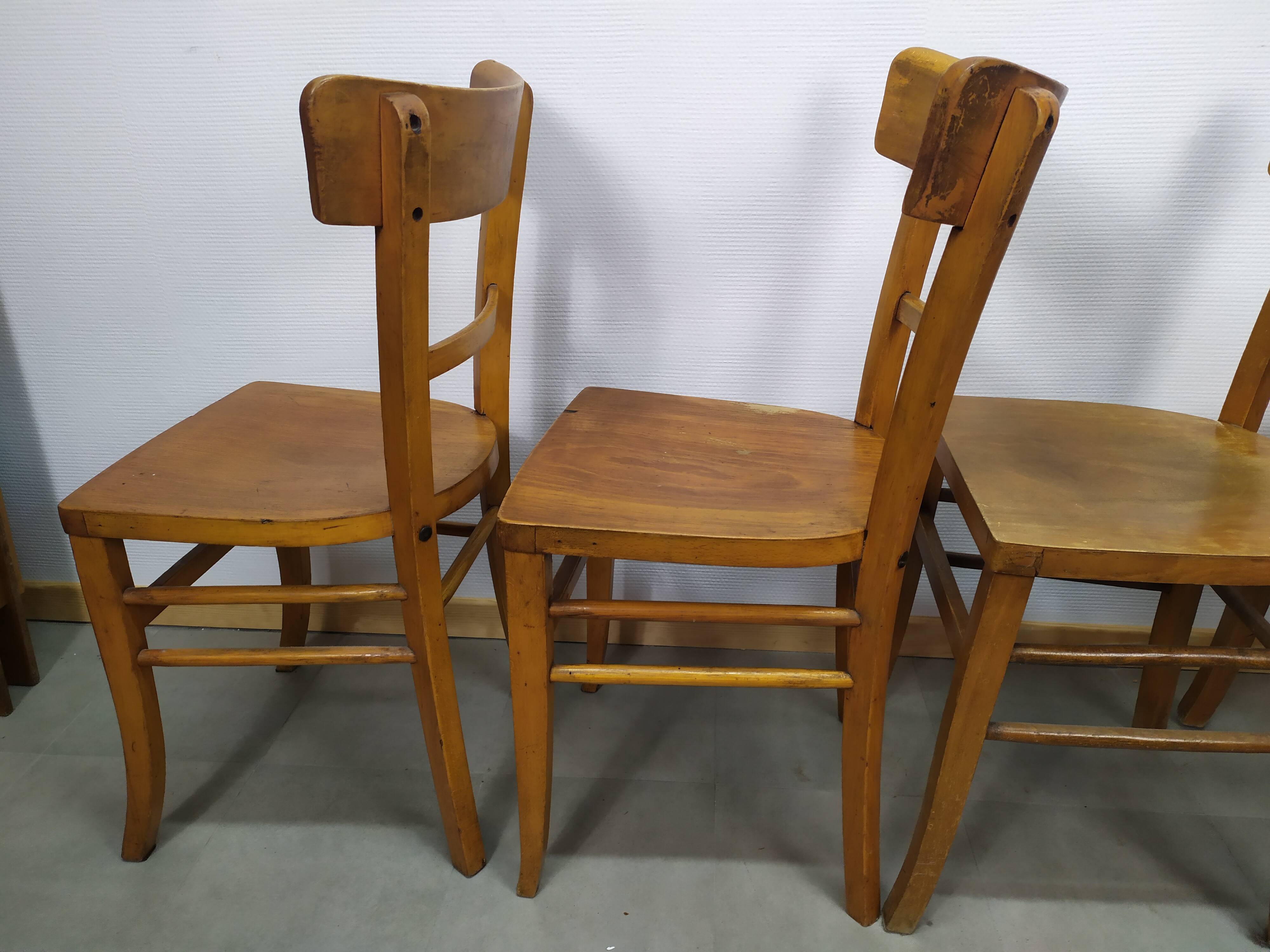 Set of 4 vintage wooden bistro chair