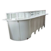 Large rounded showcase counter