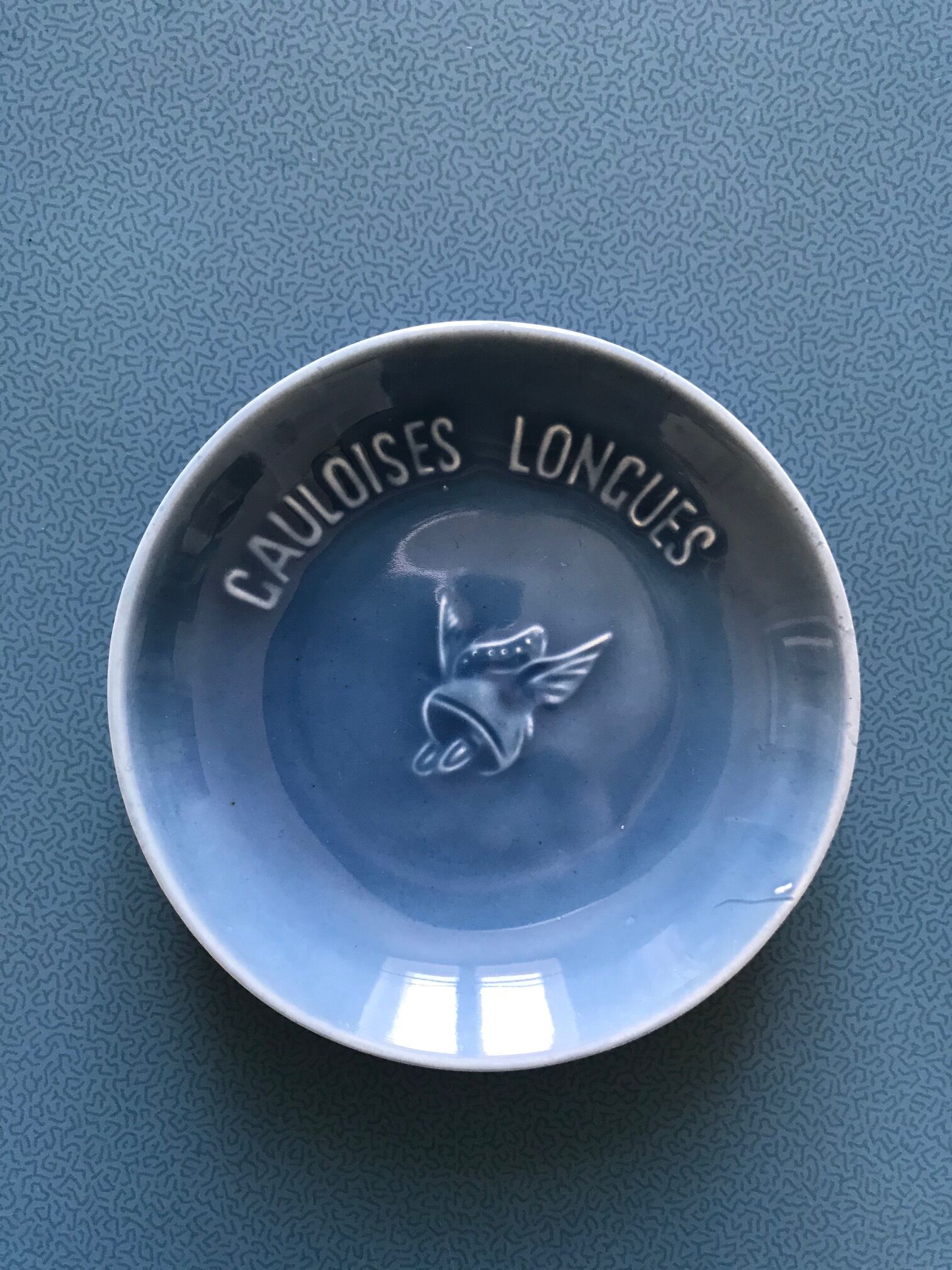 Gauloises empty-pocket ashtray