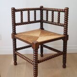 Corner chair in pearl wood