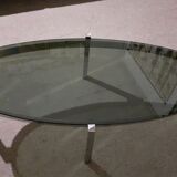 Oval coffee table