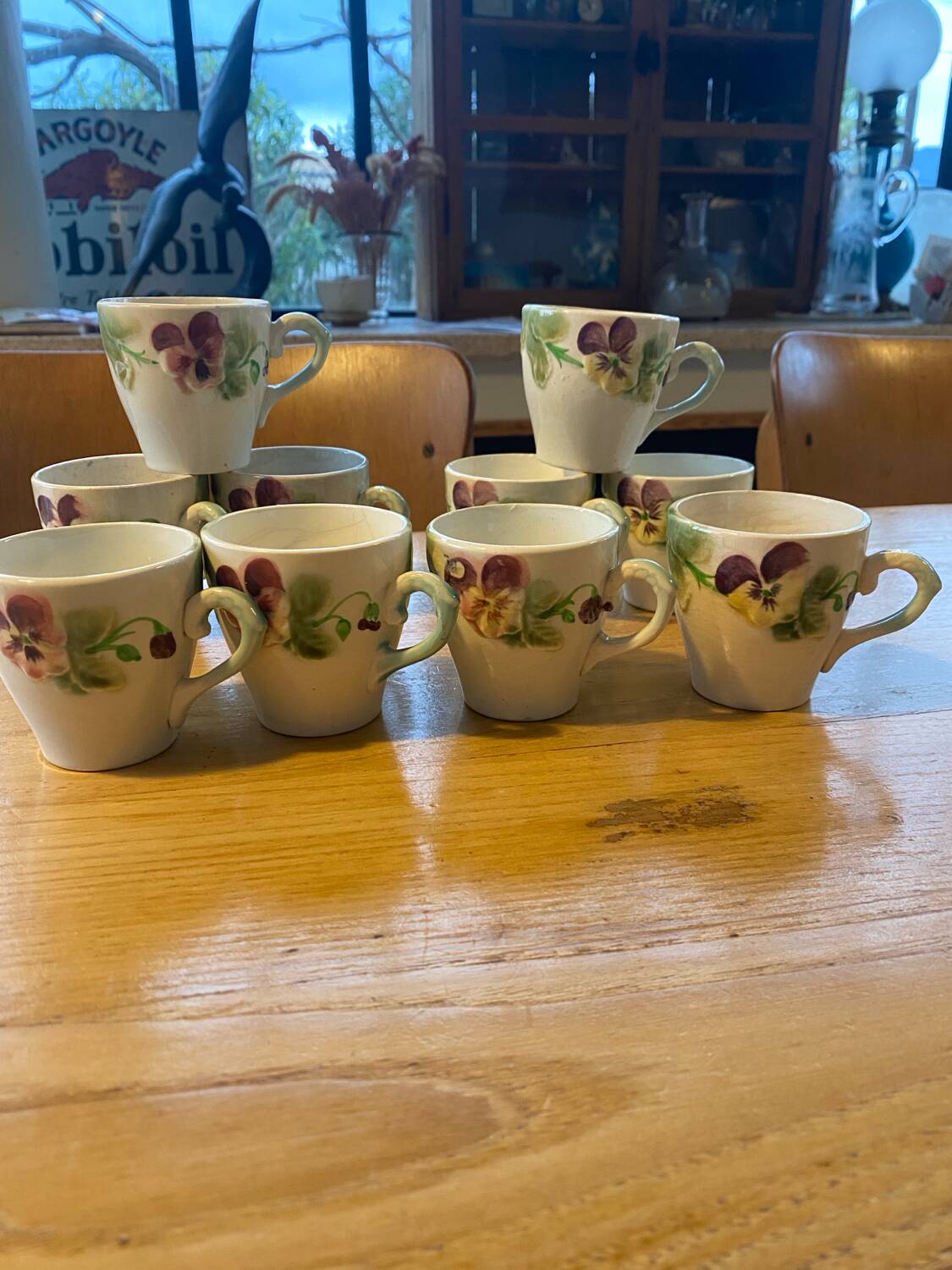 10 slipware cups, pansies