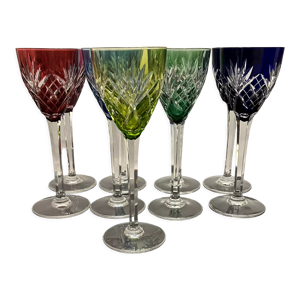 Ensemble de 9 verres à vin en