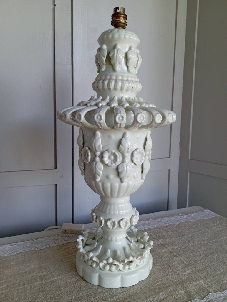 Ceramic lamp base from Manises