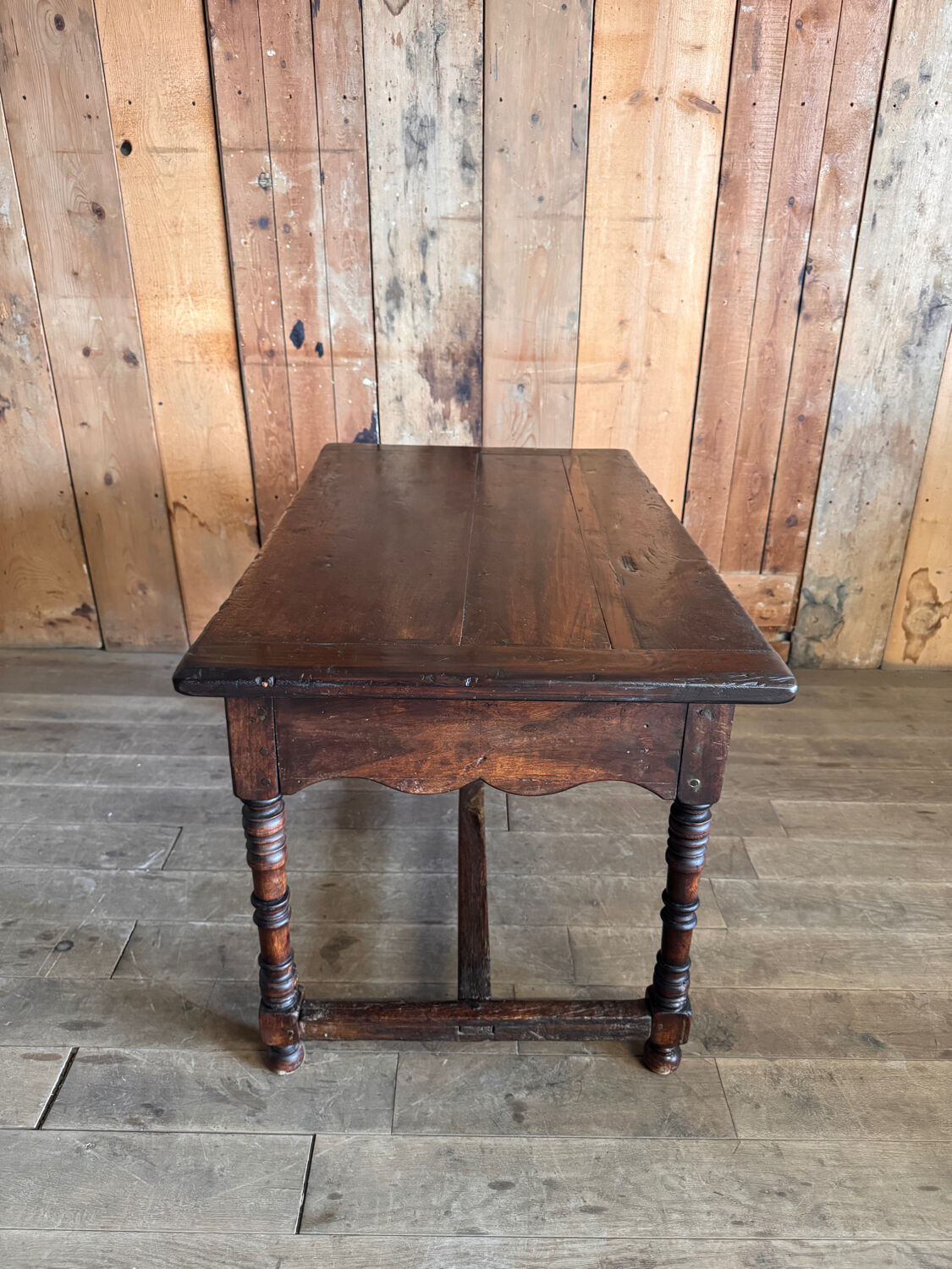 Cévenole table in chestnut wood, 19th-century folk art.