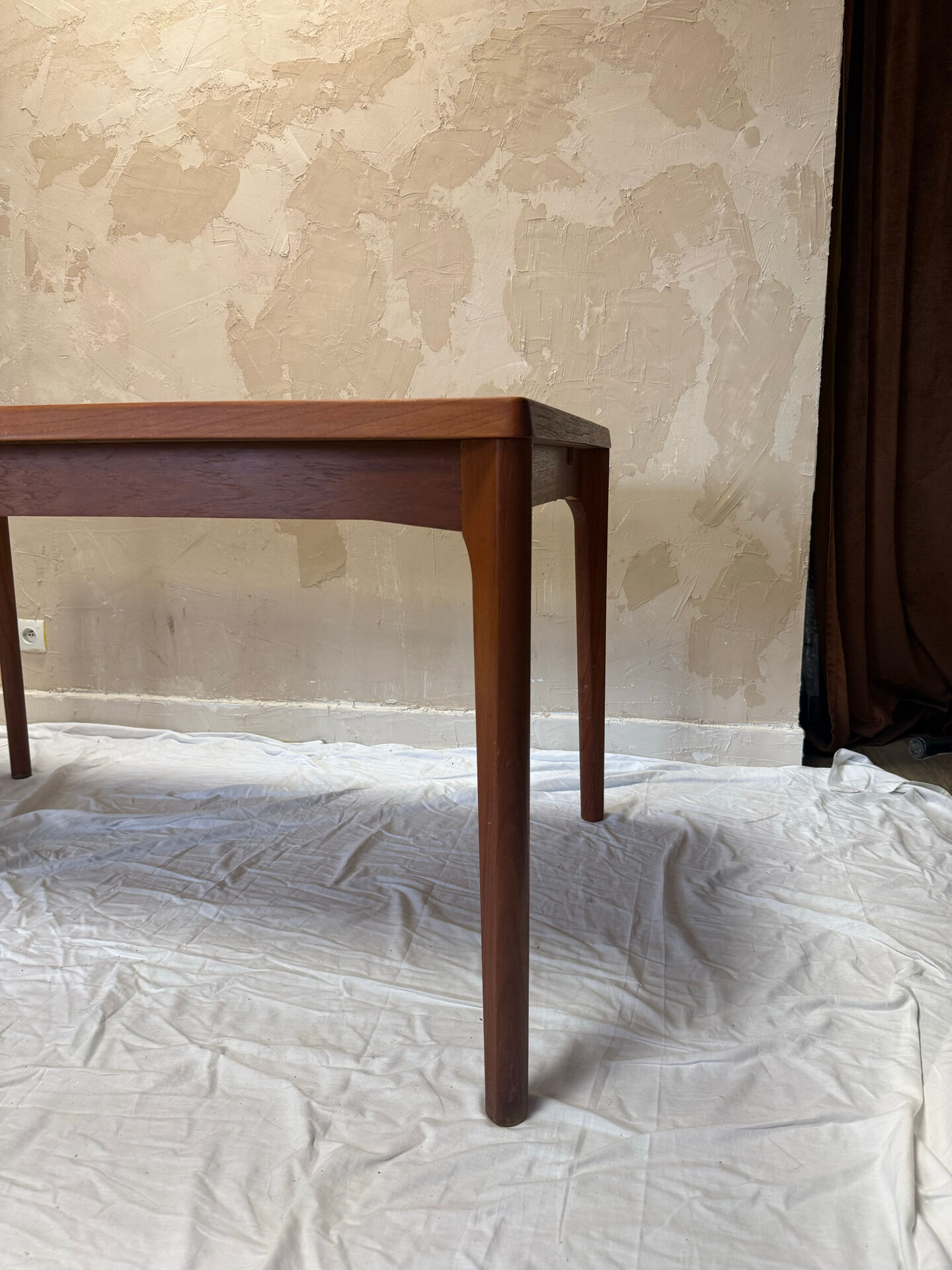 Scandinavian dining table in teak 1970
