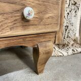 antique chest of drawers with 4 drawers