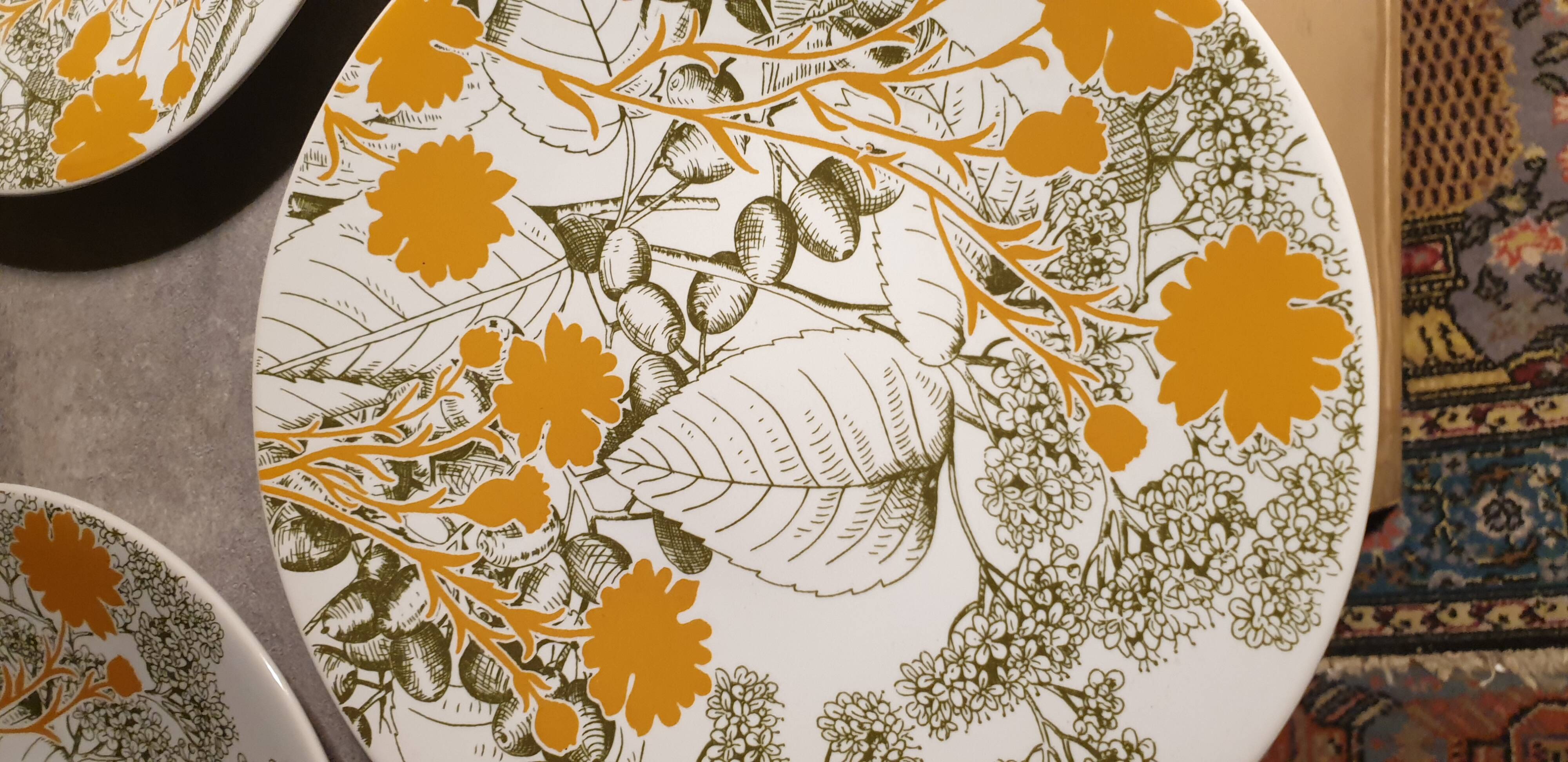 3 assiettes à désert Geneviève Lethu 2006