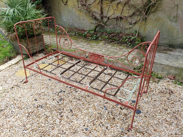 Lit banquette en fer forgé XIXe siècle 190cm x80cm