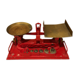 Vintage red kitchen scale