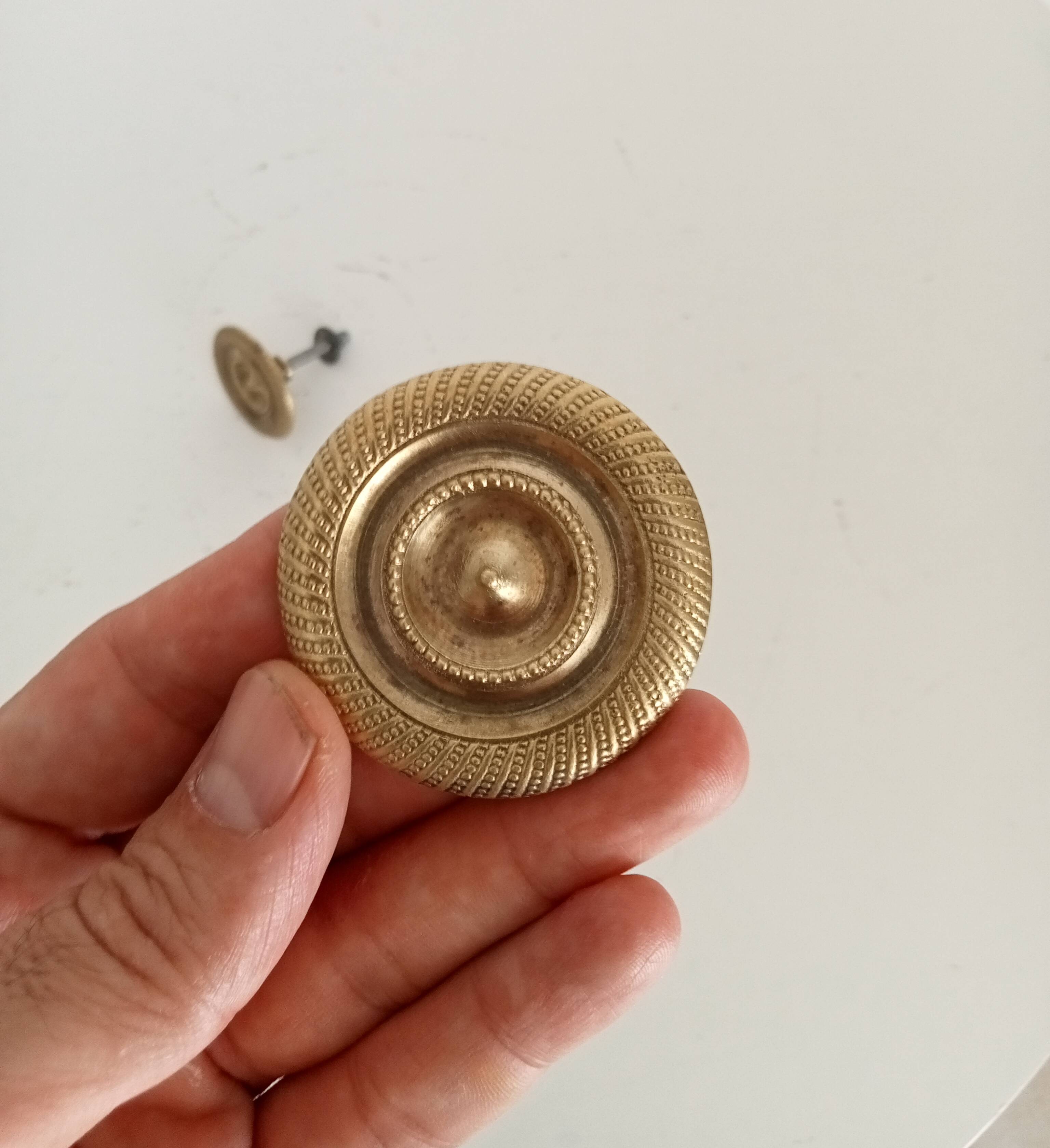 Paire de boutons de meubles Empire en bronze XIXeme