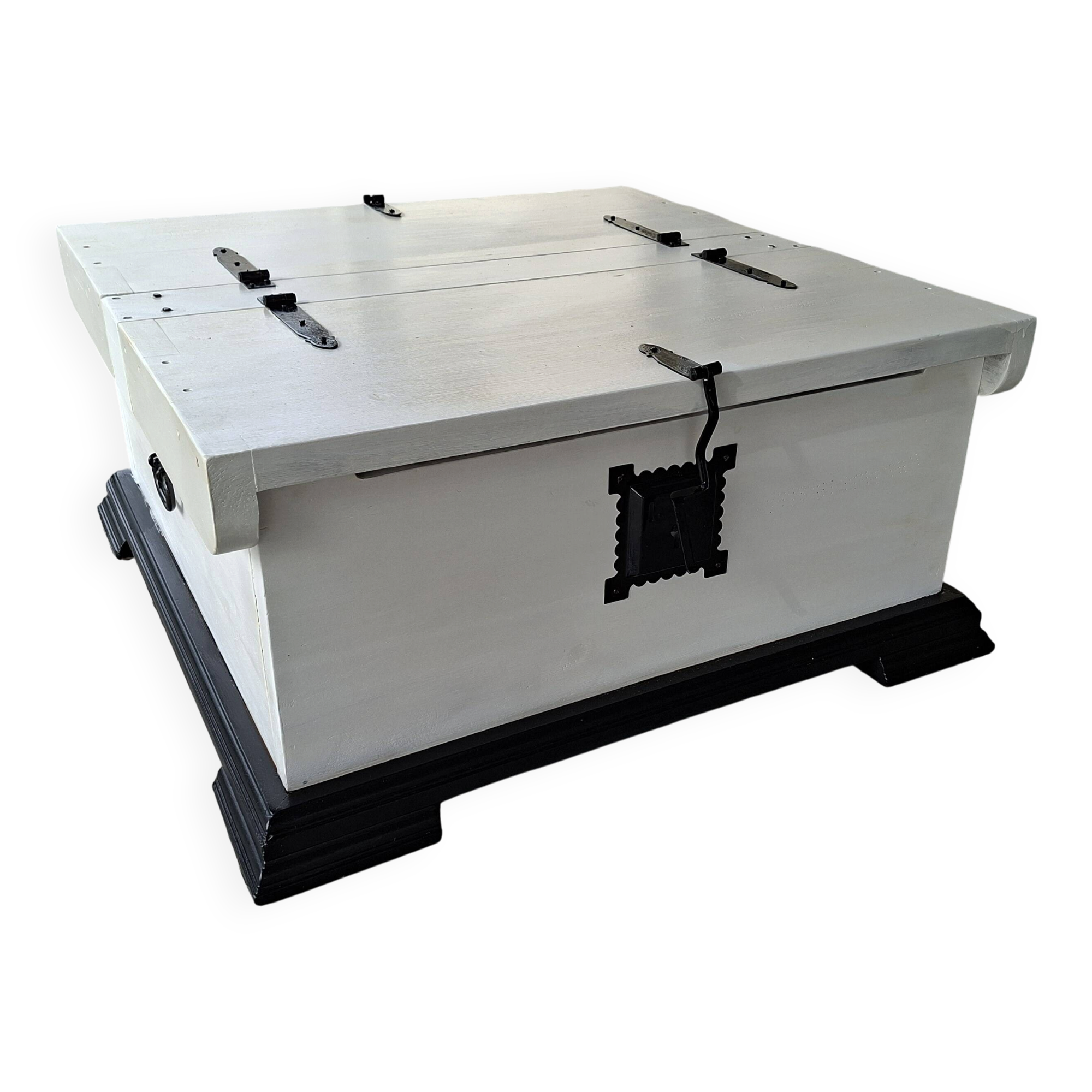 El Paso coffee table revamped