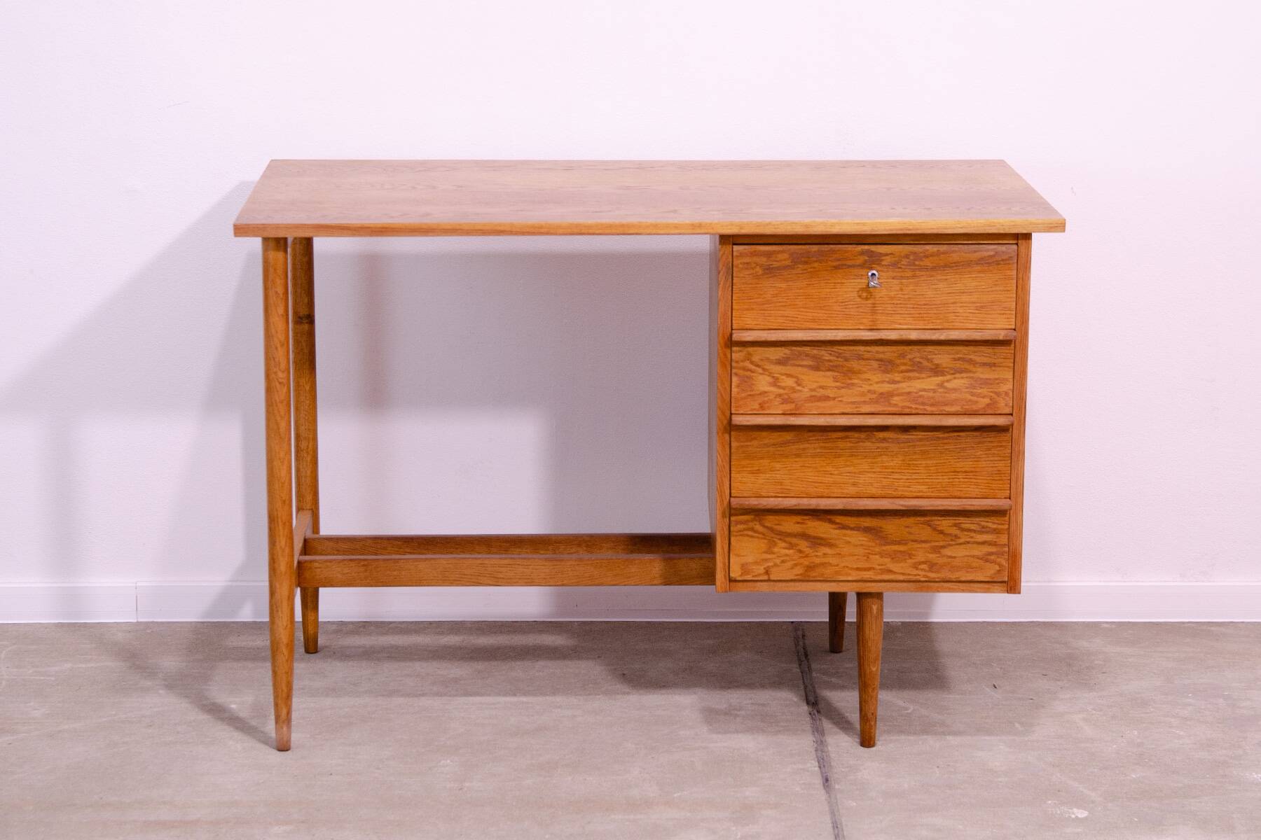Bureau pour dames du milieu du siècle entièrement restauré, ULUV, années 1960, Tchécoslovaquie