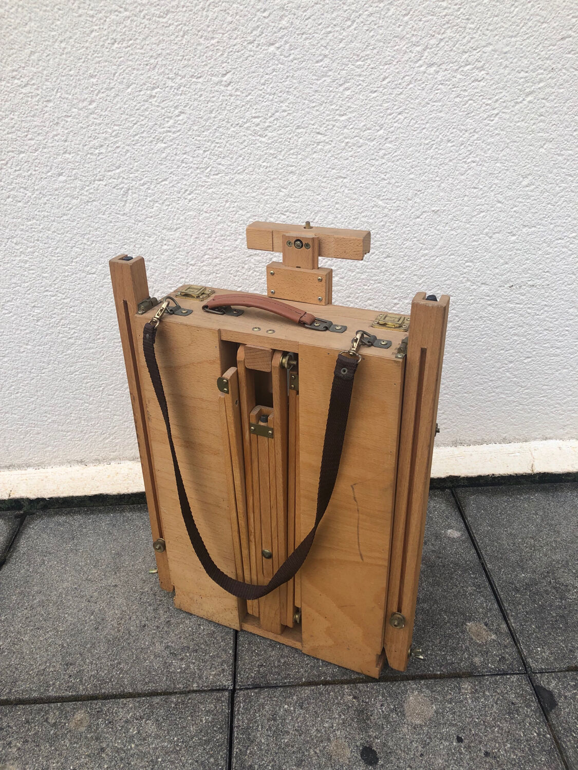 Painter's easel