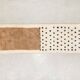 Couloir marocain à pois, tapis beni ourain blanc et marron, design berbère