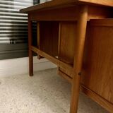 Desk with return