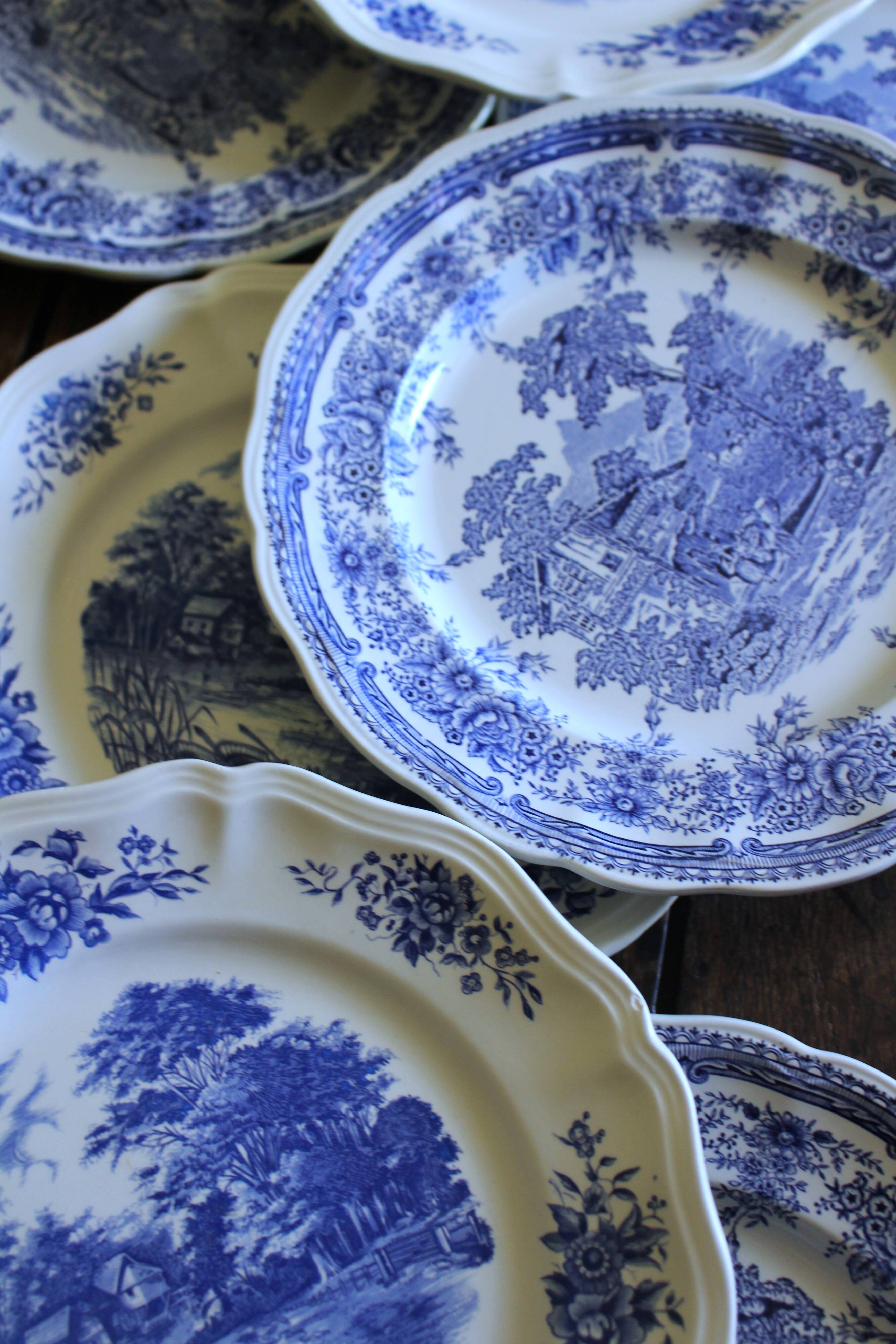 8 romantic blue Lunéville Sarreguemines dinner plates
