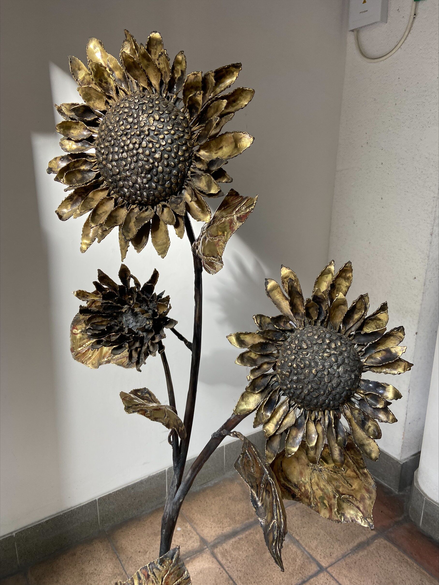 Brass Sunflower Parquet Lamp