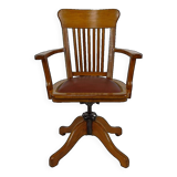 American swivel office armchair in oak, with leather seat, USA, Circa 1900