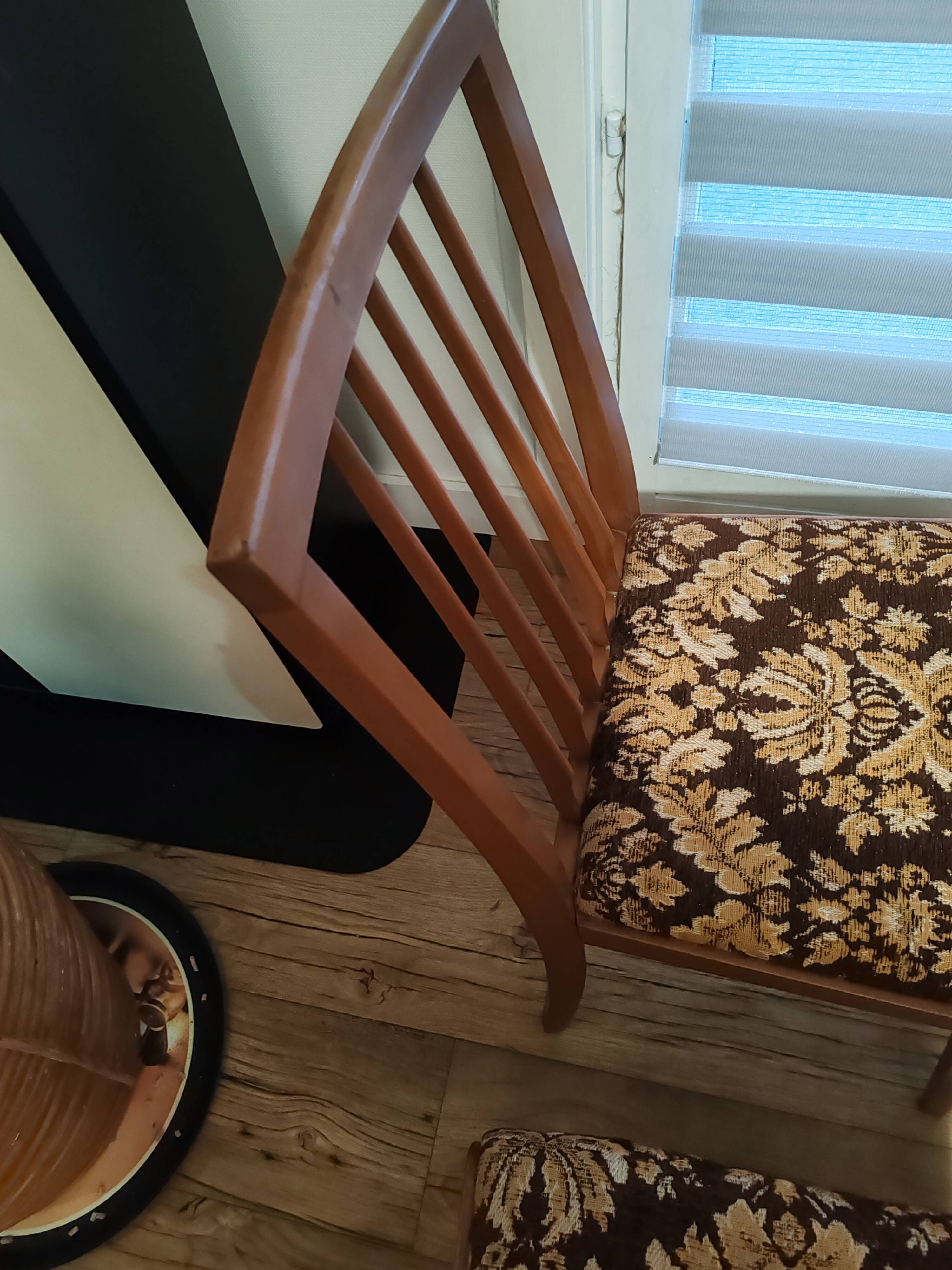 Scandinavian chair/vintage chair