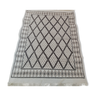 Traditional handmade white and grey carpet 178x125cm